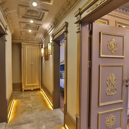 Hotel Real King 4*