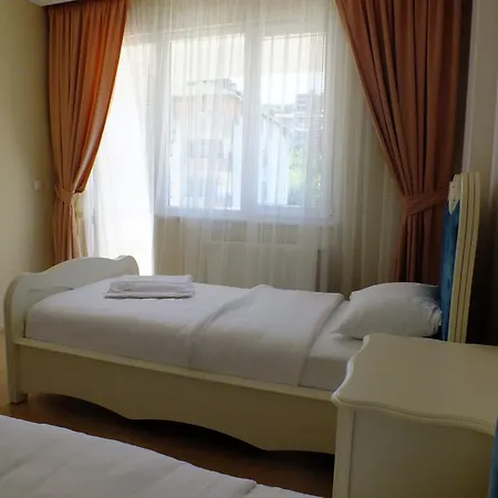 Hotel Real King 4*