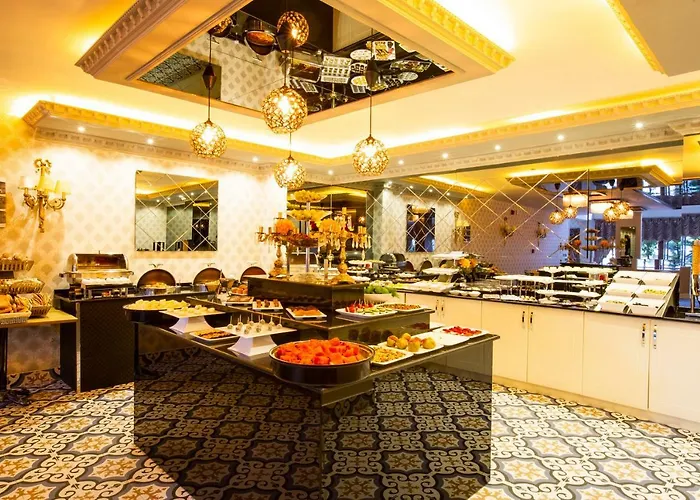 Real King Residance 4*