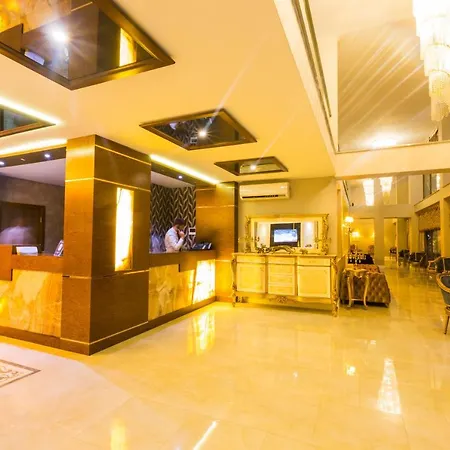 Real King Residance Otel 4*