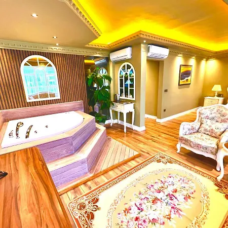 فندق Real King Residance