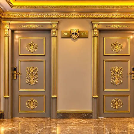 Real King Residance Hotel 4*