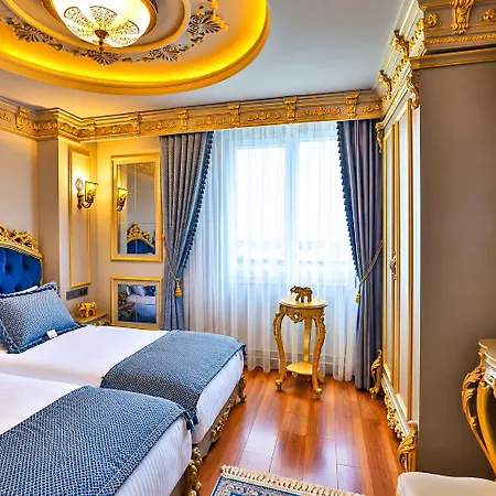 Real King Residance Hotel 4*