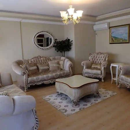 Real King Residance 4*