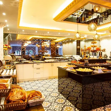 Real King Residance فندق