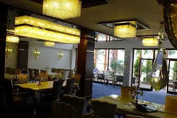 Real King Residance 4*