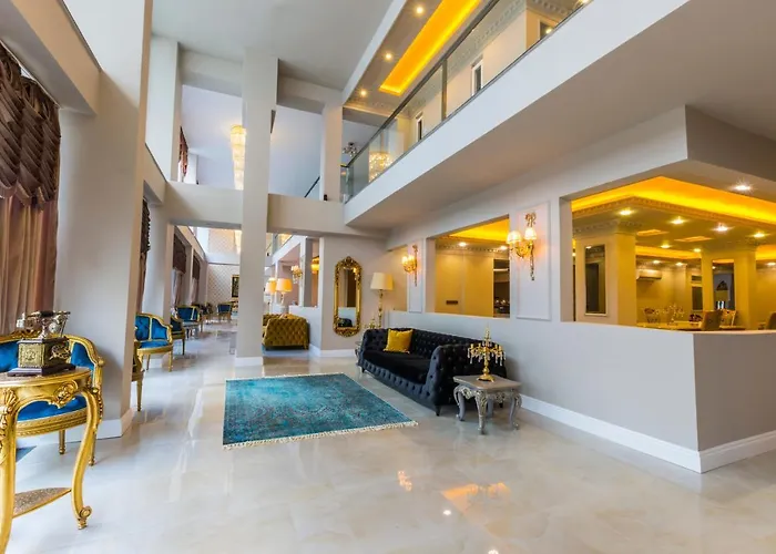 Hotel Real King Residance 4*