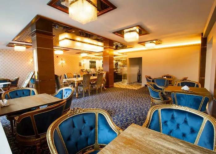 Real King Residance Hotel 4*