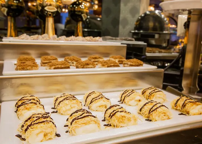 Real King Residance 4*